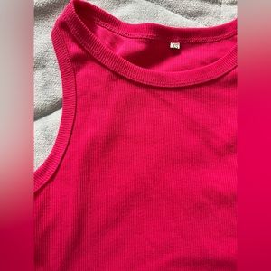 Hot pink ribbed tank top SMALL